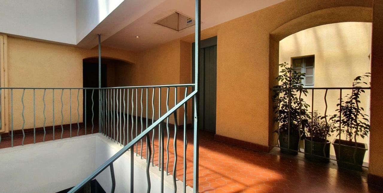 شقة Chambre D'Hotes Sde, Wc Prive Climatise Dans Loft 80M2 Espace Commun Avec Les Habitants Salon Et Cuisine تولون المظهر الخارجي الصورة