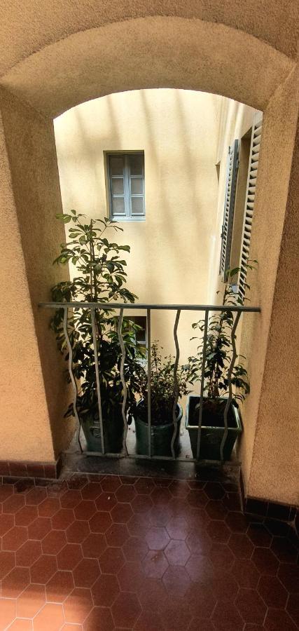 شقة Chambre D'Hotes Sde, Wc Prive Climatise Dans Loft 80M2 Espace Commun Avec Les Habitants Salon Et Cuisine تولون المظهر الخارجي الصورة